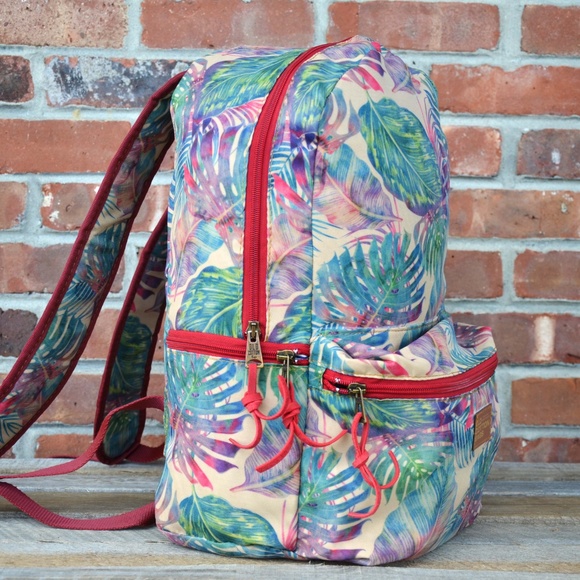 Model Miami Backpack - Picture 7 of 11